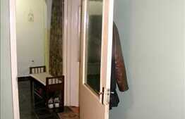 Vanzare 4 camere , cu loc parcare in zona Mehedinti la pret bun