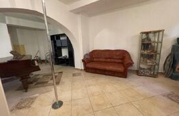 Casa 5 camere, 220 mp, parcare, zona străzii Gruia 
