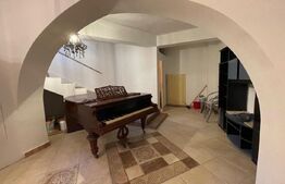 Casa 5 camere, 220 mp, parcare, zona străzii Gruia 