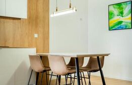 Apartament lux, 2 camere, etaj 2, zona Vivo