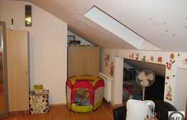 Apartament cu scara interioara, 3 camere, 104 mp utili, zona Stejarului!