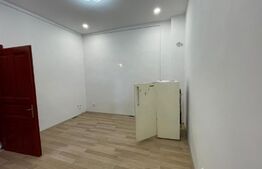 Spatiu de birou, 50 mp, 2 bai, zona străzii Eroilor