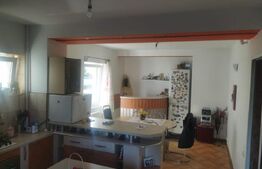 Casa 10 camere, 526 mp utili , teren 700 mp 