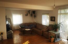 Casa 10 camere, 526 mp utili , teren 700 mp 
