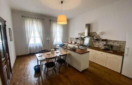 Casa saseasca deosebita 8 camere, 1826 mp teren, Codlea