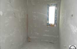 2 camere, 60 mp, decomandat, zona Avram Iancu! Semifinisat!Parcare inclusa!