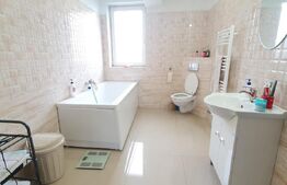 Casa individuala la cheie,160 mp utili, 2500 mp teren, zona linistita