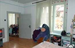 2 camere, 65 mp, curte 255 mp, boxa subsol, zona 7 Strazi