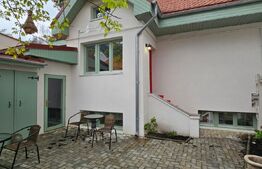 Casă cu două apartamente, 100mp, zona Schei