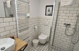 Casă cu două apartamente, 100mp, zona Schei