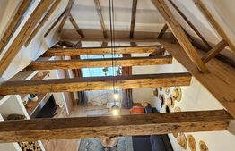 Casă cu două apartamente, 100mp, zona Schei