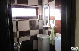 Vanzare 3 camere, 61 mp, POD de 26 mp, zona Terra! Parcare inclusa!