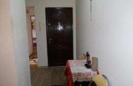 Apartament 3 camere, 54mp, localitatea Zarnesti