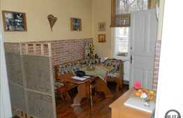 Vanzare 4 camere, 103 mp utili, zona Camera de Comert, cu parcare