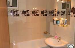 3 camere, 70 mp, etaj intermediar, parcare, boxa, zona Calea Floresti