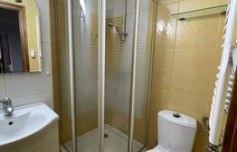 Apartament cu 4 camere decomandate, 80 mp, zona UMF