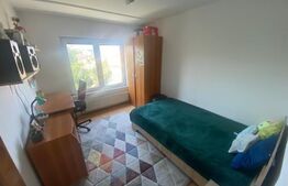 Apartament cu 4 camere decomandate, 80 mp, zona UMF