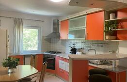 Apartament cu 4 camere decomandate, 80 mp, zona UMF