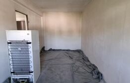 Apartament 3 camere, 81 mp, semifinisat, Parcare 