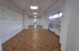 Spatiu comercial, 800 mp, parter, 17 parcari, zona Expo Transilvania