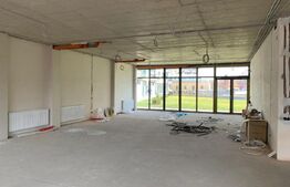 Spatii comerciale finisate, 244 mp, bloc nou, Piata 1 Mai