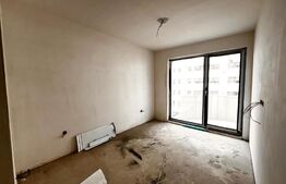Apartament 2 camere, balcon, parcare, zona centrala