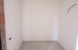 Apartament 3 camere, 98 mp, balcon si curte, semifinisat