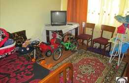 3 camere, 61 mp utili, boxa la subsol, zona strazii Fantanele! Orientare E-V!