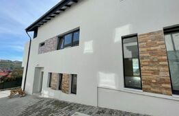 Duplex finalizat la semifinisat, 135 mp utili, 163 mp teren, zona Campului!