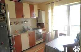 Vanzare 2 camere, 49 mp, 2 balcoane, decomandat! Zona Florilor! Cu parcare!