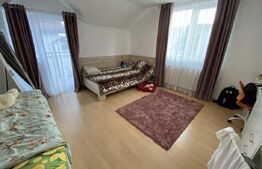 Casa compusa din 2 corpuri, 6 camere, 500 mp teren, Chinteni