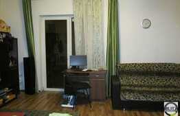 1 camera, 33 mp, partial mobilat, A.C, zona strazii Taietura Turcului!