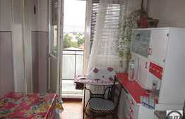 Apartament de vanzare, 2 camere, finisat clasic, zona strazii Liviu Rebreanu!