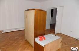 3 camere, 80 mp, decomandat, garaj, nemobilat, zona Piata Engels