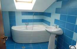 Vanzare mansarda cu 2 camere, 63 mp, zona Terra! Imobil nou! Cu parcare!