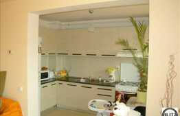 Apartament nou! 2 camere decomandate pe Eroilor!