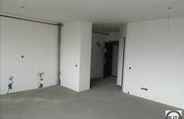 Vanzare 3 camere, 10 mp balcon, la doua minute de Avram Iancu! Cu parcare!