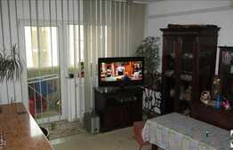 4 camere, 82 mp, decomandat, boxa la subsol, parcare! Zona strazii Aurel Vlaicu!