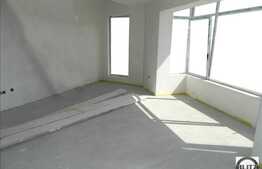 4 camere, 102 mp, Balcon si TERASA de 40 mp, locatie cu acces facil, semifinisat