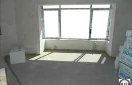 4 camere, 102 mp, Balcon si TERASA de 40 mp, locatie cu acces facil, semifinisat