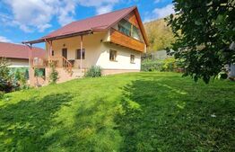 Casa individuala de vanzare, garaj, 139 mp, teren 461 mp, sat Tauti!