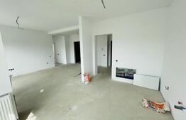 Apartament semifinisat, 3 camere, 80mp, parcare, zona Terra