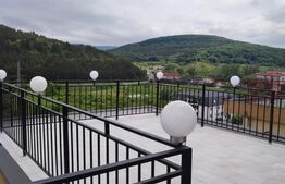 Penthouse cu priveliste, 4 camere 120 mp terasa 80 mp, ansamblu privat!