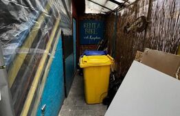 Hostel de vanzare la cheie, 350 mp, 2 terase 100 mp, zona Ultracentral.