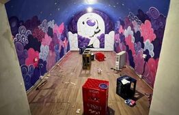 Hostel de vanzare la cheie, 350 mp, 2 terase 100 mp, zona Ultracentral.