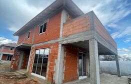 Casa individuala cu garaj, expunere sudica, 137 mp, 550 teren, Gilau 
