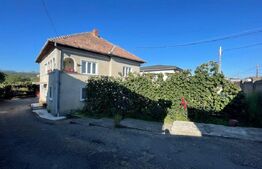 Casa individuala + anexa si gospodarie , 247 mp , 3 nivele, 1669 gradina, Gilau 