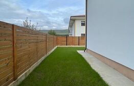 Duplex de vanzare, 120 mp utili, 240 teren, zona de case nou dezvoltata !