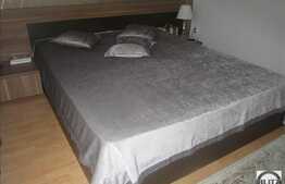 3 camere, 78 mp, decomandat, A.C, mobilat, 2 garaje, zona Calea Floresti!