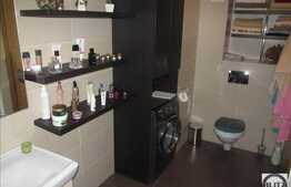 3 camere, 78 mp, decomandat, A.C, mobilat, 2 garaje, zona Calea Floresti!